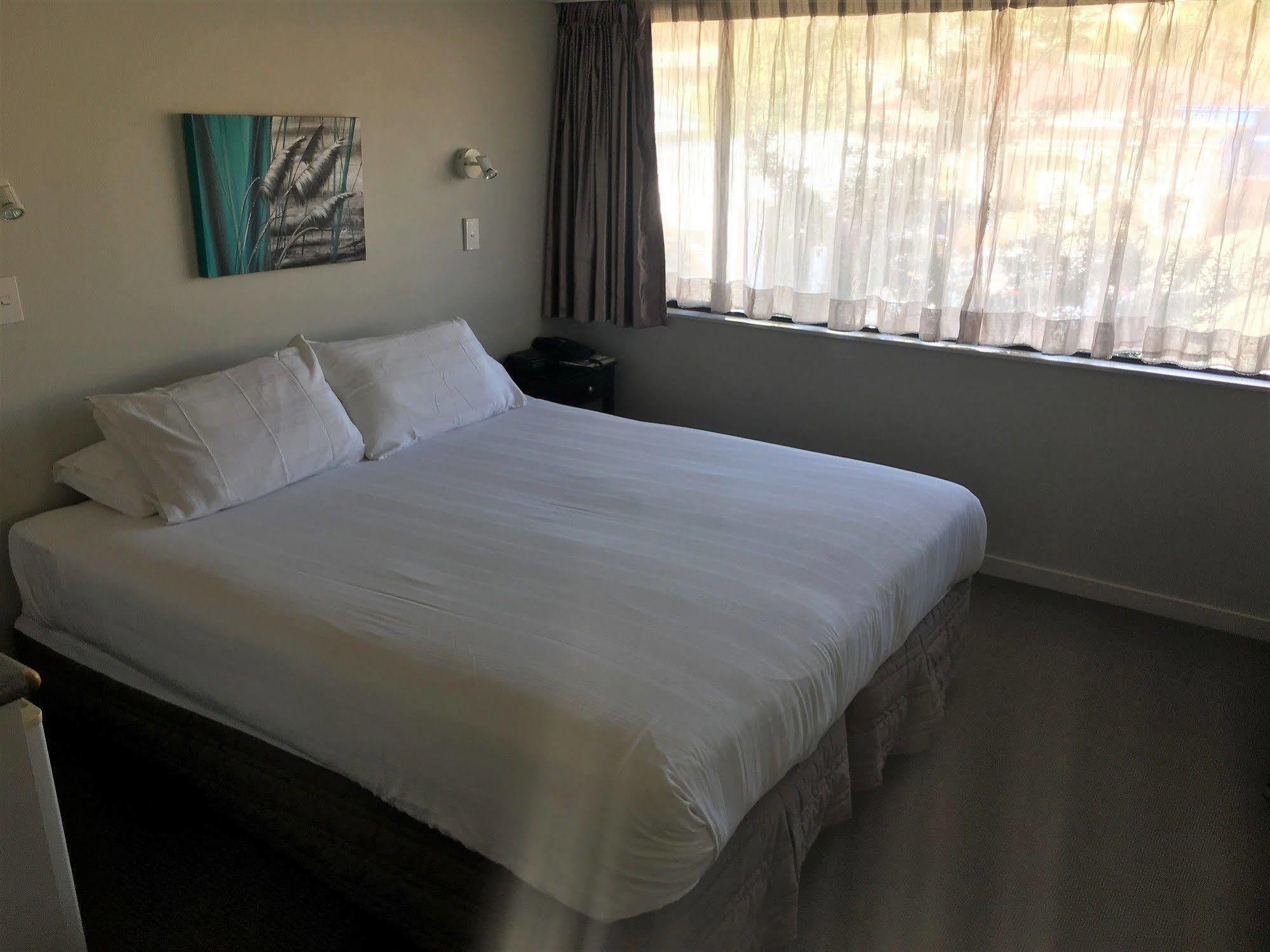Aloha Lodge Beachside Accommodation Нельсон Экстерьер фото